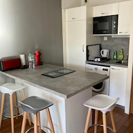 Charming 20 M From The In Apartment *