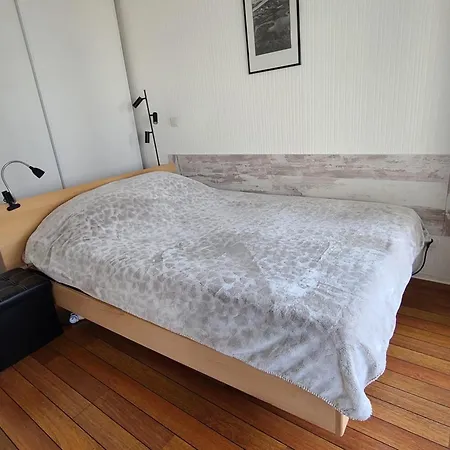 Apartman Charming 20 M From The In *